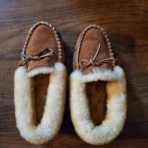 LL Bean slippers